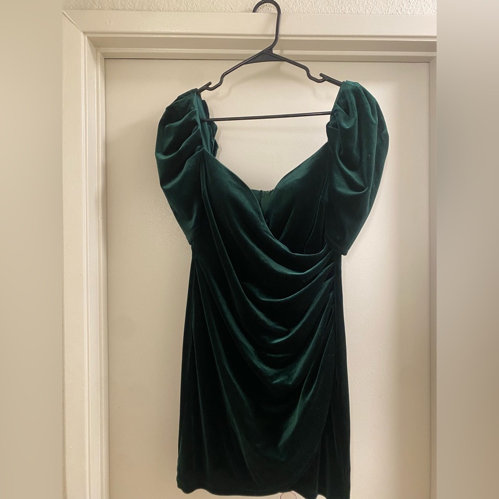 Elegant Green Velvet Dress